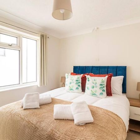 Incredible Sea View 2 Bedroom Beach Apartment Bournemouth Kültér fotó