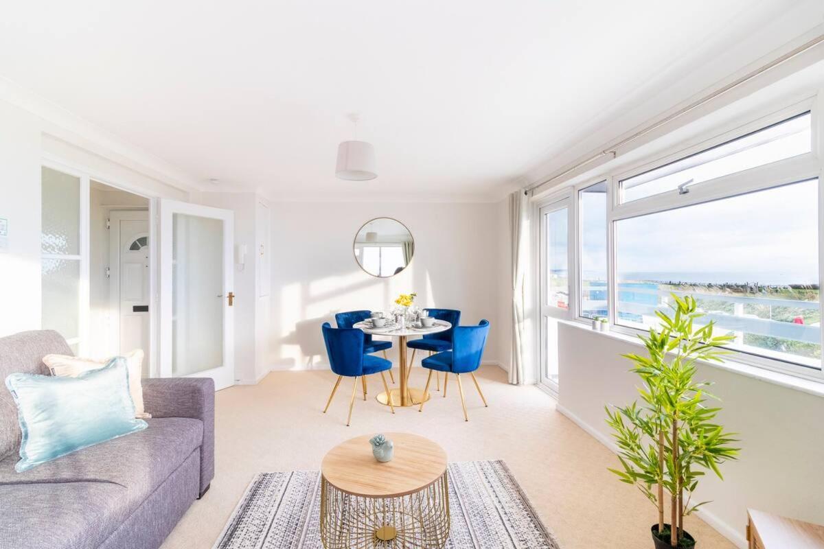 Incredible Sea View 2 Bedroom Beach Apartment Bournemouth Kültér fotó